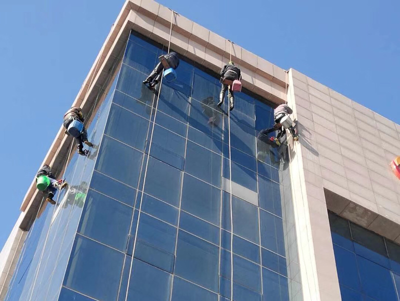 高空外墙清洗流程有哪些？需要注意的事项？