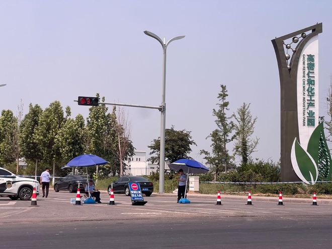 与化工厂为邻：高密友道工厂爆炸后的“多维冲击”