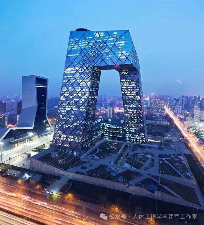 扭曲的天际线：央视大楼如何用钢铁与火焰改写北京的建筑伦理(图5)