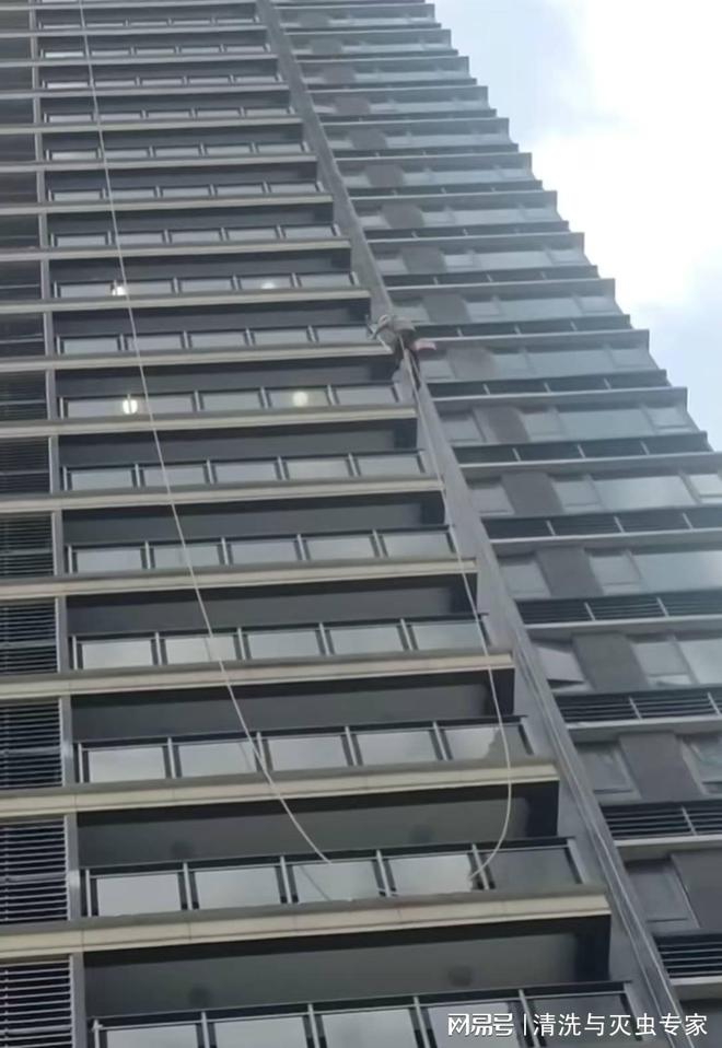 惠州医院高空洗外墙流程(图2)