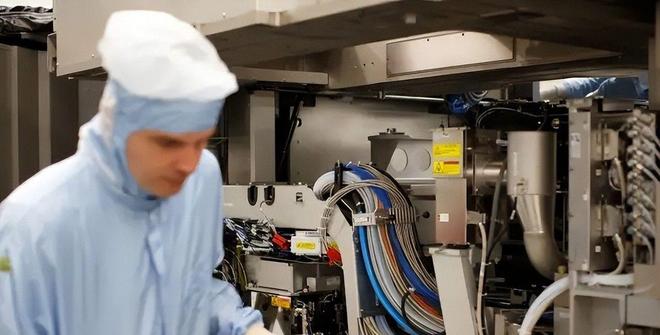 荷兰光刻机新规震动全球芯片业中国供应链自给已经按下加速键(图10)