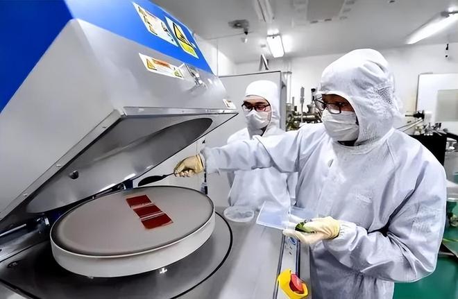 让光刻机变成“废铁”？中企正式官宣日、美企业最担心的事来了(图5)