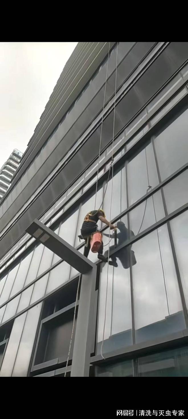 东莞酒店高空洗外墙怎么洗