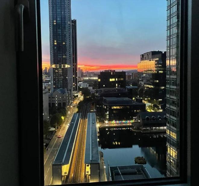 曹德旺预言成真了？我国二三十层的电梯房或将面临同一个结局？(图10)