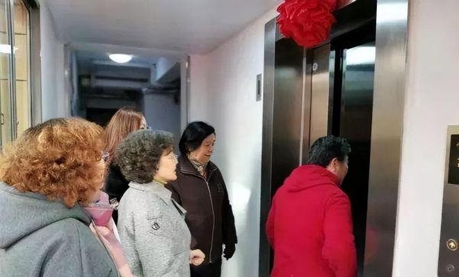 曹德旺预言成真了？我国二三十层的电梯房或将面临同一个结局？(图24)