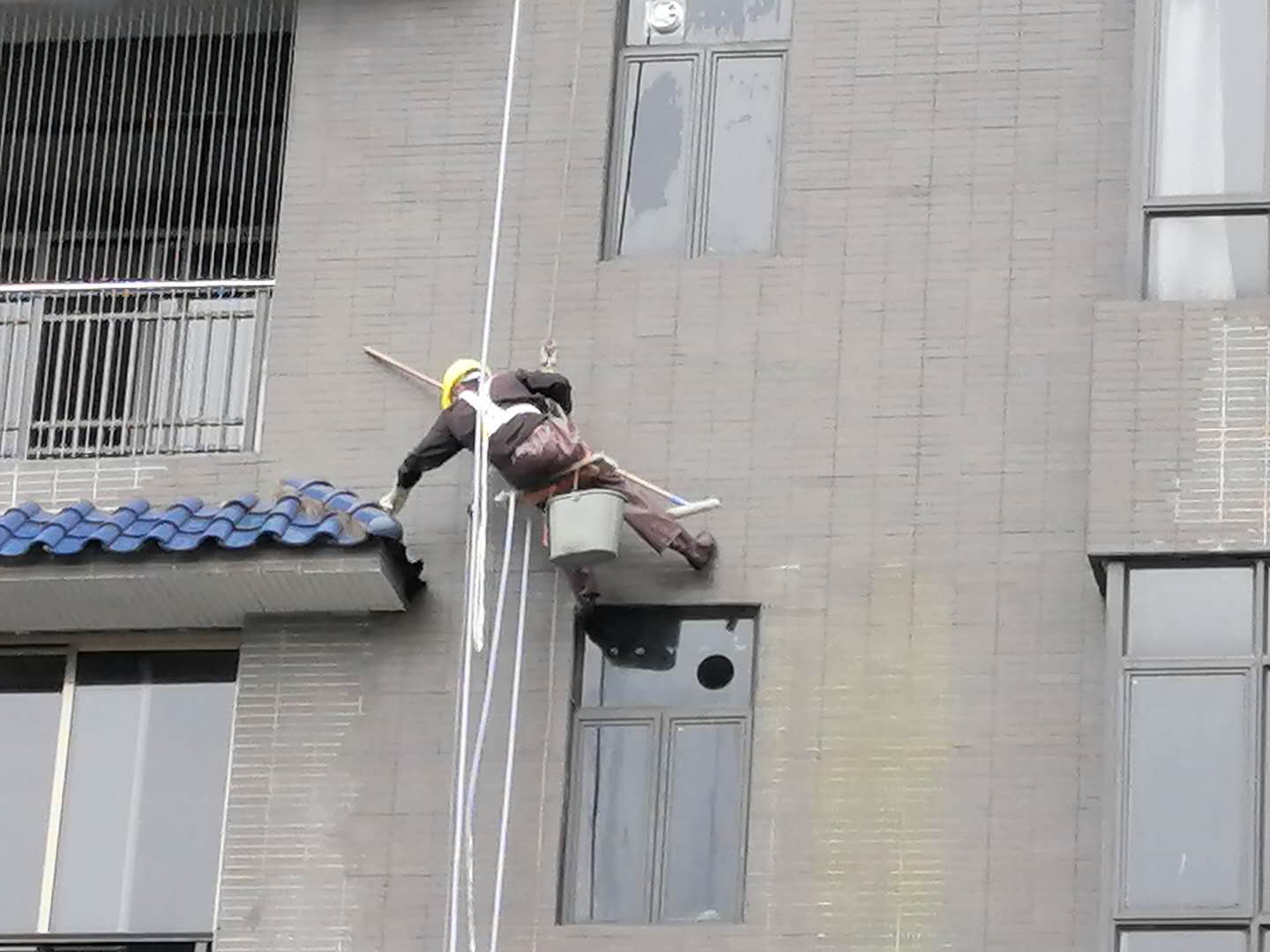 星河湾夢峰售楼处电话→星河湾夢峰营销中心电话→楼盘百科首页网站→楼盘百科→24小时热线地址丨详情丨售楼处丨交房时间(图1)