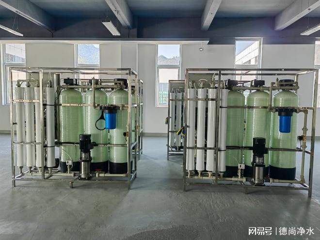 大型纯水设备在工业生产中的关键作用