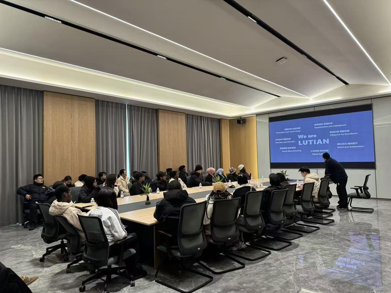 看台州新闻关注浙江在线台州频道微信(图2)