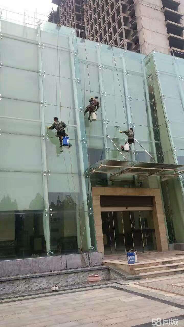 香港生产力促进局主办“AIwithHKPC”展会以近百项方案助力人工智能产业化普及